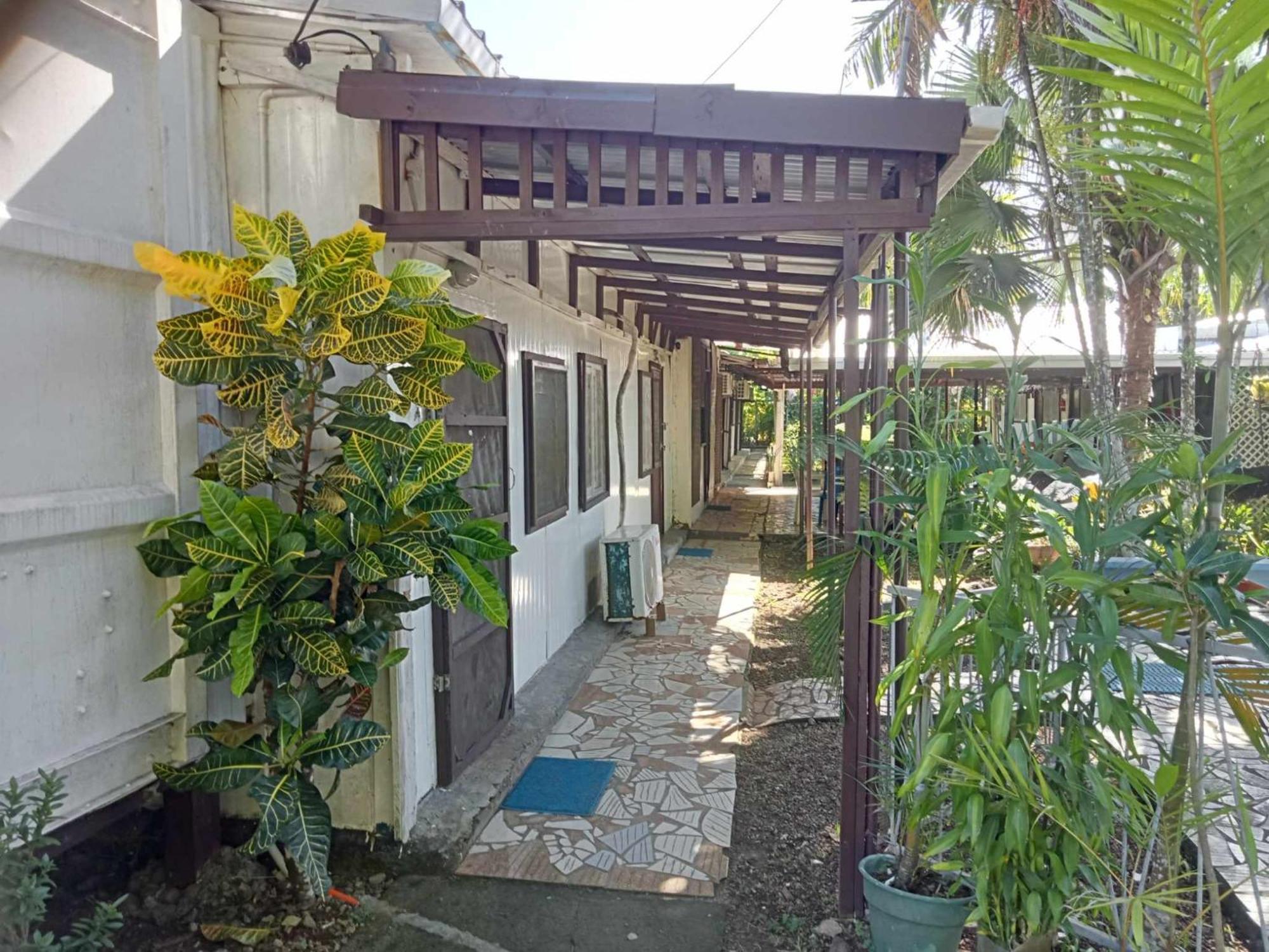 Olivias Accommodation อาเพีย ภายนอก รูปภาพ