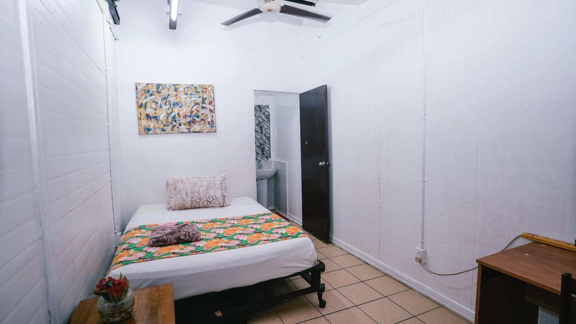 Olivias Accommodation อาเพีย ภายนอก รูปภาพ